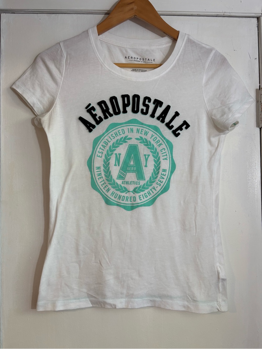 Aeropostale White Tee with Mint Green Crest